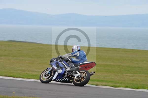 Motorcycle action photographs;Trackday digital images;Ty croes;anglesey;anglesey photographs;event digital images;eventdigitalimages;no limits trackday;peter wileman photography;trac mon;trackday;trackday photos