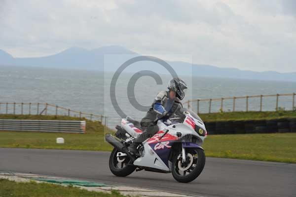 Motorcycle action photographs;Trackday digital images;Ty croes;anglesey;anglesey photographs;event digital images;eventdigitalimages;no limits trackday;peter wileman photography;trac mon;trackday;trackday photos