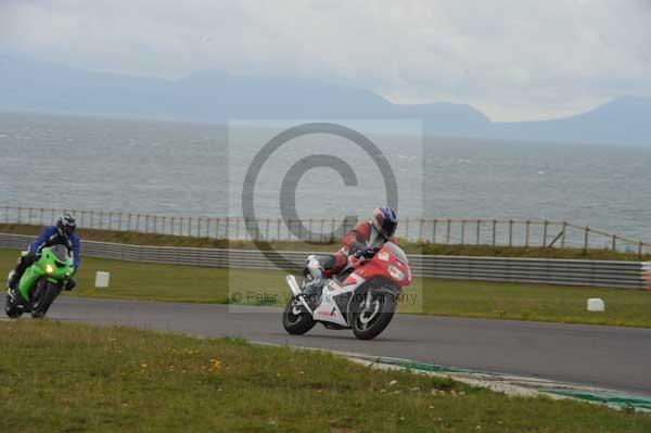 Motorcycle action photographs;Trackday digital images;Ty croes;anglesey;anglesey photographs;event digital images;eventdigitalimages;no limits trackday;peter wileman photography;trac mon;trackday;trackday photos