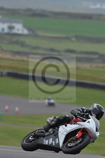 Motorcycle action photographs;Trackday digital images;Ty croes;anglesey;anglesey photographs;event digital images;eventdigitalimages;no limits trackday;peter wileman photography;trac mon;trackday;trackday photos