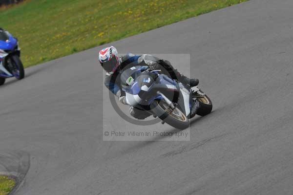 Motorcycle action photographs;Trackday digital images;Ty croes;anglesey;anglesey photographs;event digital images;eventdigitalimages;no limits trackday;peter wileman photography;trac mon;trackday;trackday photos