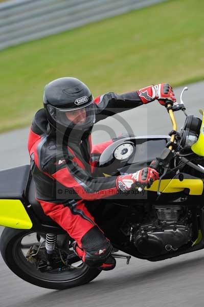 Motorcycle action photographs;Trackday digital images;Ty croes;anglesey;anglesey photographs;event digital images;eventdigitalimages;no limits trackday;peter wileman photography;trac mon;trackday;trackday photos