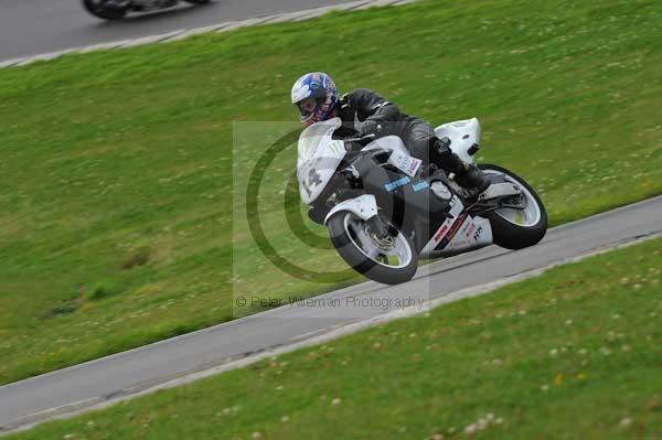 Motorcycle action photographs;Trackday digital images;Ty croes;anglesey;anglesey photographs;event digital images;eventdigitalimages;no limits trackday;peter wileman photography;trac mon;trackday;trackday photos