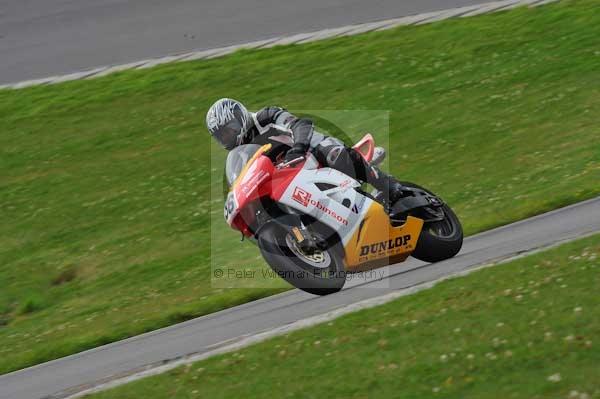 Motorcycle action photographs;Trackday digital images;Ty croes;anglesey;anglesey photographs;event digital images;eventdigitalimages;no limits trackday;peter wileman photography;trac mon;trackday;trackday photos