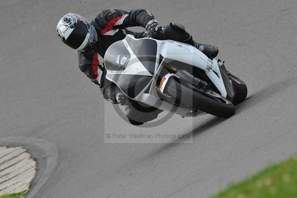 Motorcycle action photographs;Trackday digital images;Ty croes;anglesey;anglesey photographs;event digital images;eventdigitalimages;no limits trackday;peter wileman photography;trac mon;trackday;trackday photos