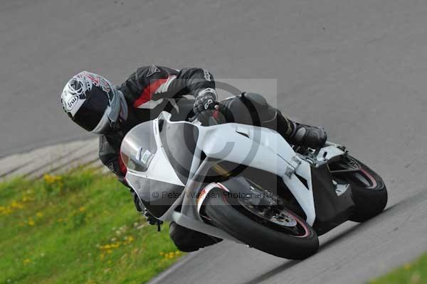 Motorcycle action photographs;Trackday digital images;Ty croes;anglesey;anglesey photographs;event digital images;eventdigitalimages;no limits trackday;peter wileman photography;trac mon;trackday;trackday photos