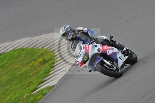 Motorcycle action photographs;Trackday digital images;Ty croes;anglesey;anglesey photographs;event digital images;eventdigitalimages;no limits trackday;peter wileman photography;trac mon;trackday;trackday photos