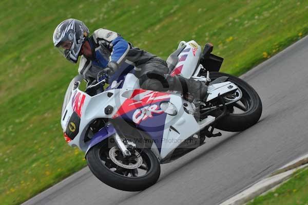 Motorcycle action photographs;Trackday digital images;Ty croes;anglesey;anglesey photographs;event digital images;eventdigitalimages;no limits trackday;peter wileman photography;trac mon;trackday;trackday photos