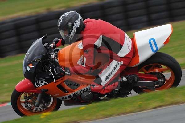 Motorcycle action photographs;Trackday digital images;Ty croes;anglesey;anglesey photographs;event digital images;eventdigitalimages;no limits trackday;peter wileman photography;trac mon;trackday;trackday photos