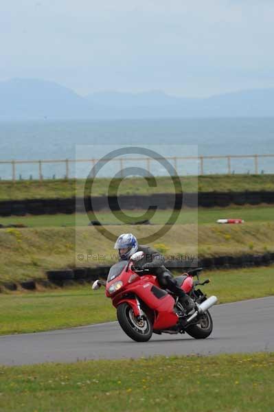 Motorcycle action photographs;Trackday digital images;Ty croes;anglesey;anglesey photographs;event digital images;eventdigitalimages;no limits trackday;peter wileman photography;trac mon;trackday;trackday photos