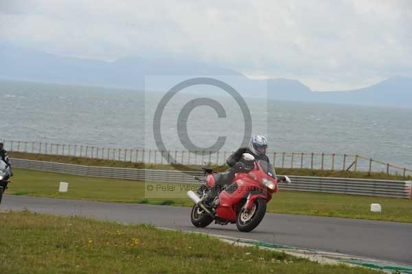 Motorcycle action photographs;Trackday digital images;Ty croes;anglesey;anglesey photographs;event digital images;eventdigitalimages;no limits trackday;peter wileman photography;trac mon;trackday;trackday photos