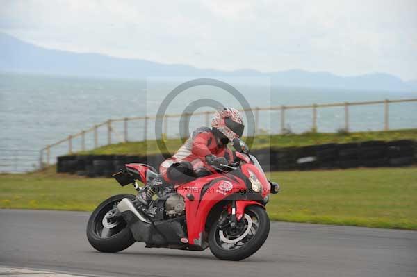 Motorcycle action photographs;Trackday digital images;Ty croes;anglesey;anglesey photographs;event digital images;eventdigitalimages;no limits trackday;peter wileman photography;trac mon;trackday;trackday photos