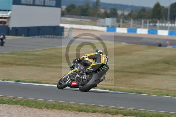 Motorcycle action photographs;Trackday digital images;donington;donington park leicestershire;donington photographs;event digital images;eventdigitalimages;no limits trackday;peter wileman photography;trackday;trackday photos