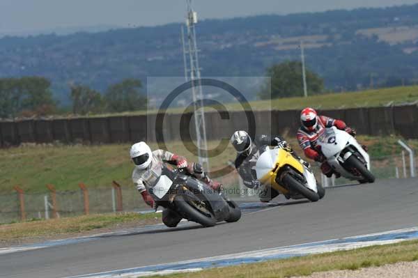 Motorcycle action photographs;Trackday digital images;donington;donington park leicestershire;donington photographs;event digital images;eventdigitalimages;no limits trackday;peter wileman photography;trackday;trackday photos