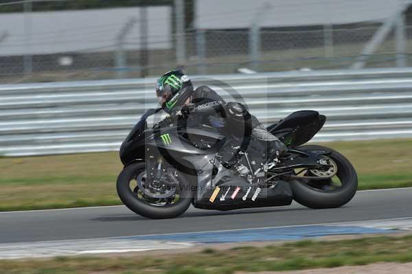 Motorcycle action photographs;Trackday digital images;donington;donington park leicestershire;donington photographs;event digital images;eventdigitalimages;no limits trackday;peter wileman photography;trackday;trackday photos