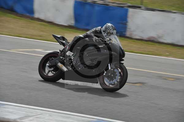 Motorcycle action photographs;Trackday digital images;donington;donington park leicestershire;donington photographs;event digital images;eventdigitalimages;no limits trackday;peter wileman photography;trackday;trackday photos