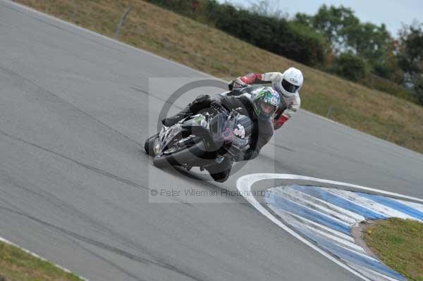 Motorcycle action photographs;Trackday digital images;donington;donington park leicestershire;donington photographs;event digital images;eventdigitalimages;no limits trackday;peter wileman photography;trackday;trackday photos