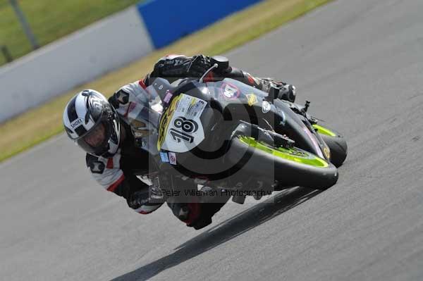 Motorcycle action photographs;Trackday digital images;donington;donington park leicestershire;donington photographs;event digital images;eventdigitalimages;no limits trackday;peter wileman photography;trackday;trackday photos