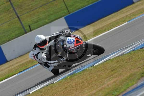 Motorcycle action photographs;Trackday digital images;donington;donington park leicestershire;donington photographs;event digital images;eventdigitalimages;no limits trackday;peter wileman photography;trackday;trackday photos