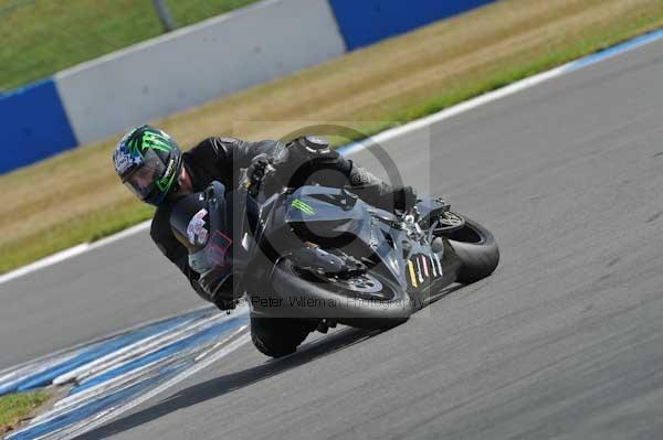 Motorcycle action photographs;Trackday digital images;donington;donington park leicestershire;donington photographs;event digital images;eventdigitalimages;no limits trackday;peter wileman photography;trackday;trackday photos