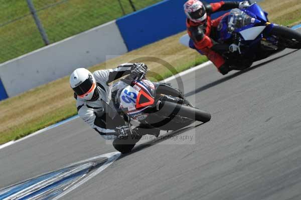 Motorcycle action photographs;Trackday digital images;donington;donington park leicestershire;donington photographs;event digital images;eventdigitalimages;no limits trackday;peter wileman photography;trackday;trackday photos