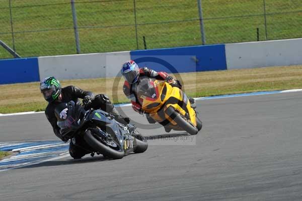 Motorcycle action photographs;Trackday digital images;donington;donington park leicestershire;donington photographs;event digital images;eventdigitalimages;no limits trackday;peter wileman photography;trackday;trackday photos