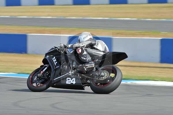 Motorcycle action photographs;Trackday digital images;donington;donington park leicestershire;donington photographs;event digital images;eventdigitalimages;no limits trackday;peter wileman photography;trackday;trackday photos