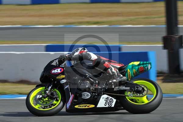 Motorcycle action photographs;Trackday digital images;donington;donington park leicestershire;donington photographs;event digital images;eventdigitalimages;no limits trackday;peter wileman photography;trackday;trackday photos