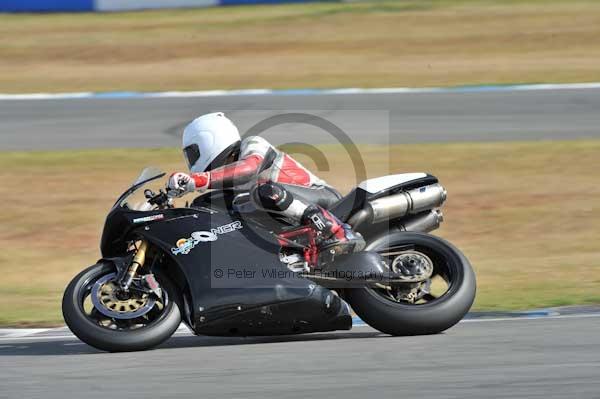 Motorcycle action photographs;Trackday digital images;donington;donington park leicestershire;donington photographs;event digital images;eventdigitalimages;no limits trackday;peter wileman photography;trackday;trackday photos