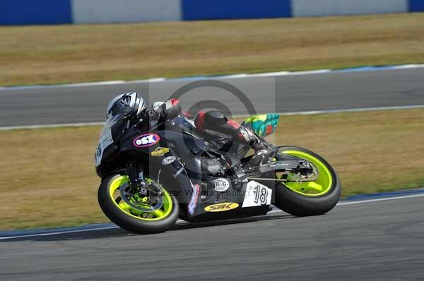 Motorcycle action photographs;Trackday digital images;donington;donington park leicestershire;donington photographs;event digital images;eventdigitalimages;no limits trackday;peter wileman photography;trackday;trackday photos