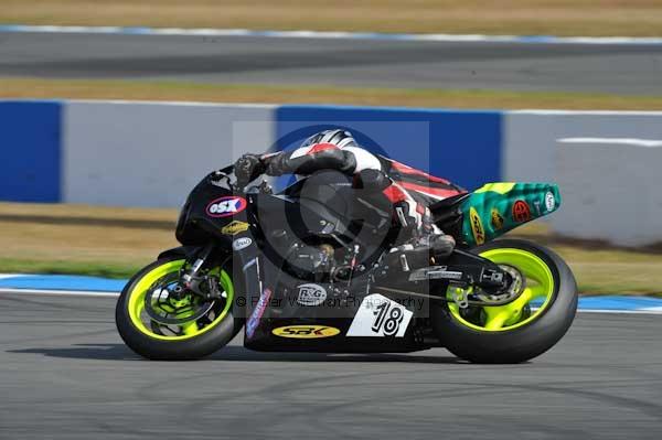 Motorcycle action photographs;Trackday digital images;donington;donington park leicestershire;donington photographs;event digital images;eventdigitalimages;no limits trackday;peter wileman photography;trackday;trackday photos