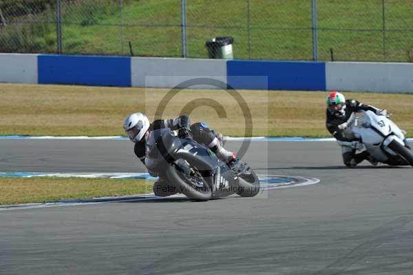 Motorcycle action photographs;Trackday digital images;donington;donington park leicestershire;donington photographs;event digital images;eventdigitalimages;no limits trackday;peter wileman photography;trackday;trackday photos