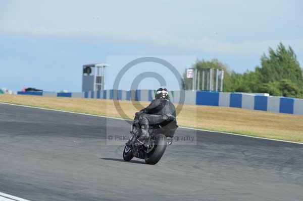 Motorcycle action photographs;Trackday digital images;donington;donington park leicestershire;donington photographs;event digital images;eventdigitalimages;no limits trackday;peter wileman photography;trackday;trackday photos