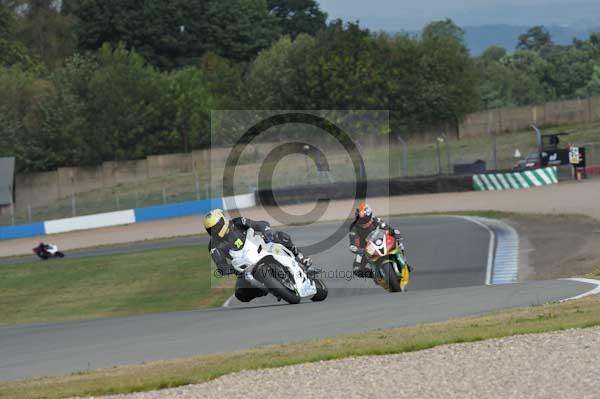 Motorcycle action photographs;Trackday digital images;donington;donington park leicestershire;donington photographs;event digital images;eventdigitalimages;no limits trackday;peter wileman photography;trackday;trackday photos