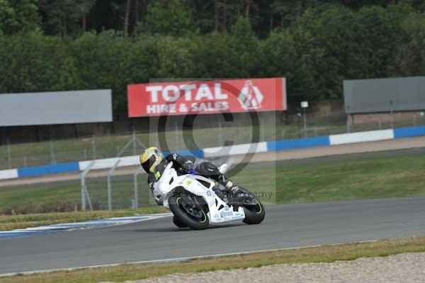 Motorcycle action photographs;Trackday digital images;donington;donington park leicestershire;donington photographs;event digital images;eventdigitalimages;no limits trackday;peter wileman photography;trackday;trackday photos