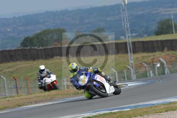 Motorcycle action photographs;Trackday digital images;donington;donington park leicestershire;donington photographs;event digital images;eventdigitalimages;no limits trackday;peter wileman photography;trackday;trackday photos