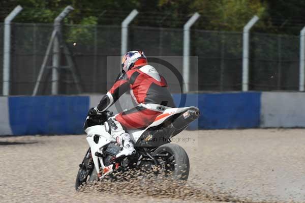 Motorcycle action photographs;Trackday digital images;donington;donington park leicestershire;donington photographs;event digital images;eventdigitalimages;no limits trackday;peter wileman photography;trackday;trackday photos