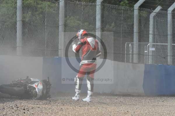 Motorcycle action photographs;Trackday digital images;donington;donington park leicestershire;donington photographs;event digital images;eventdigitalimages;no limits trackday;peter wileman photography;trackday;trackday photos