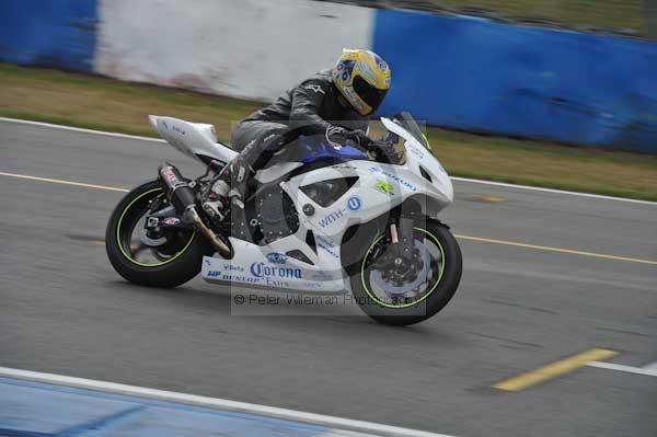 Motorcycle action photographs;Trackday digital images;donington;donington park leicestershire;donington photographs;event digital images;eventdigitalimages;no limits trackday;peter wileman photography;trackday;trackday photos