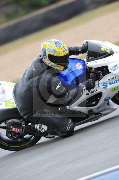 Motorcycle action photographs;Trackday digital images;donington;donington park leicestershire;donington photographs;event digital images;eventdigitalimages;no limits trackday;peter wileman photography;trackday;trackday photos