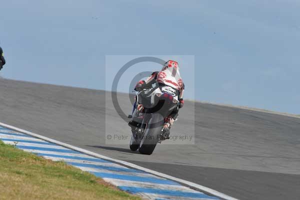 Motorcycle action photographs;Trackday digital images;donington;donington park leicestershire;donington photographs;event digital images;eventdigitalimages;no limits trackday;peter wileman photography;trackday;trackday photos