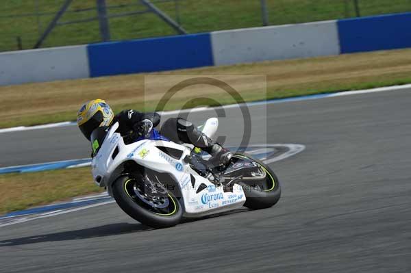 Motorcycle action photographs;Trackday digital images;donington;donington park leicestershire;donington photographs;event digital images;eventdigitalimages;no limits trackday;peter wileman photography;trackday;trackday photos