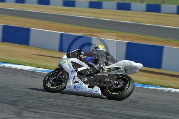 Motorcycle action photographs;Trackday digital images;donington;donington park leicestershire;donington photographs;event digital images;eventdigitalimages;no limits trackday;peter wileman photography;trackday;trackday photos