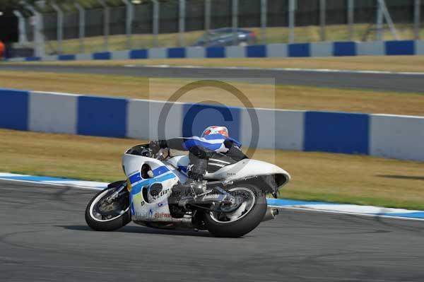 Motorcycle action photographs;Trackday digital images;donington;donington park leicestershire;donington photographs;event digital images;eventdigitalimages;no limits trackday;peter wileman photography;trackday;trackday photos