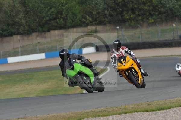 Motorcycle action photographs;Trackday digital images;donington;donington park leicestershire;donington photographs;event digital images;eventdigitalimages;no limits trackday;peter wileman photography;trackday;trackday photos