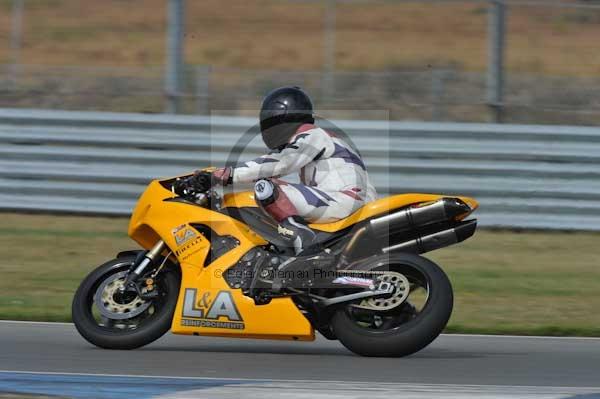 Motorcycle action photographs;Trackday digital images;donington;donington park leicestershire;donington photographs;event digital images;eventdigitalimages;no limits trackday;peter wileman photography;trackday;trackday photos