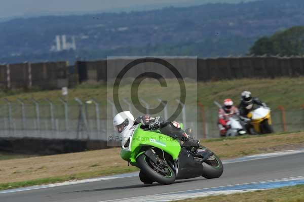 Motorcycle action photographs;Trackday digital images;donington;donington park leicestershire;donington photographs;event digital images;eventdigitalimages;no limits trackday;peter wileman photography;trackday;trackday photos