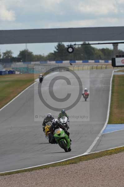 Motorcycle action photographs;Trackday digital images;donington;donington park leicestershire;donington photographs;event digital images;eventdigitalimages;no limits trackday;peter wileman photography;trackday;trackday photos