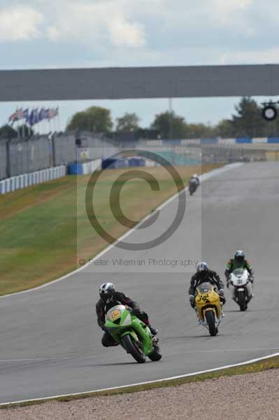 Motorcycle action photographs;Trackday digital images;donington;donington park leicestershire;donington photographs;event digital images;eventdigitalimages;no limits trackday;peter wileman photography;trackday;trackday photos