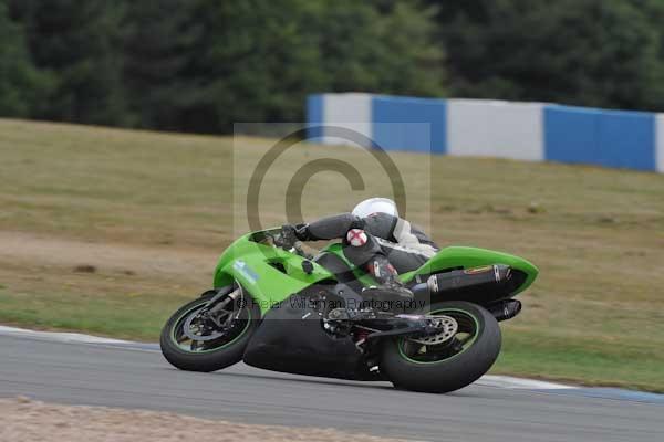 Motorcycle action photographs;Trackday digital images;donington;donington park leicestershire;donington photographs;event digital images;eventdigitalimages;no limits trackday;peter wileman photography;trackday;trackday photos